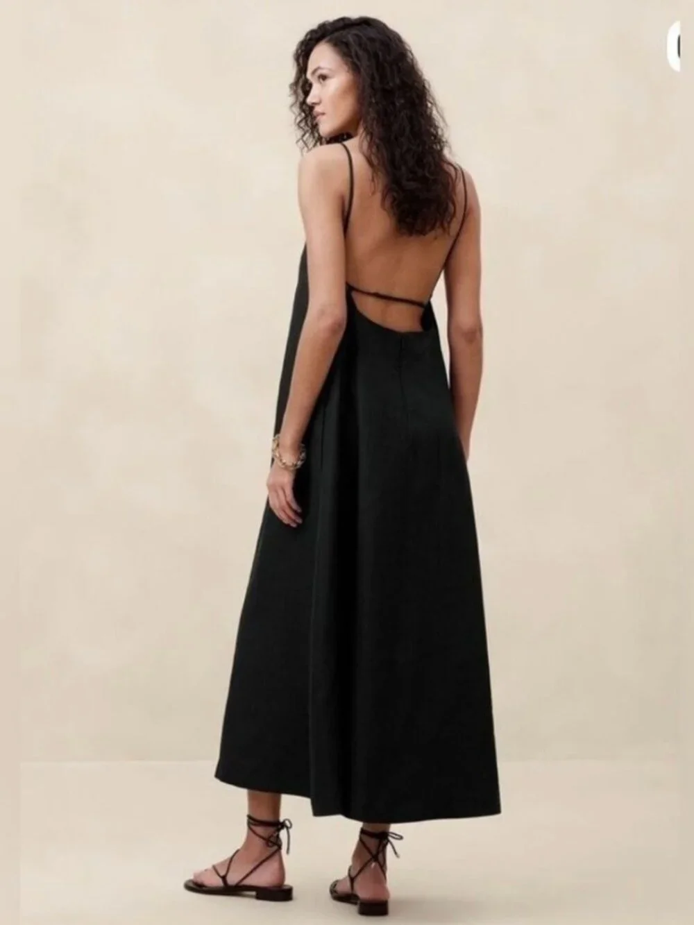 Banana Republic: Silk-Linen Maxi Dress - Picture 2 of 5